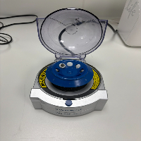 VWR Mini Star Silverline Mini Centrifuge image 0